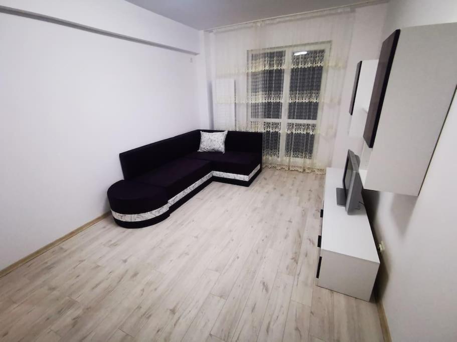 Two Bedroom Apartment Roşu Екстериор снимка